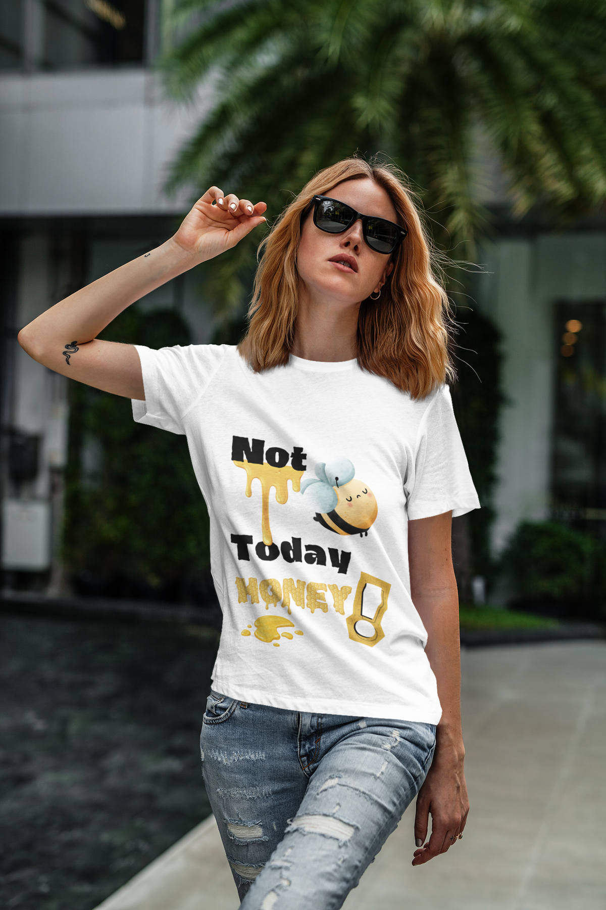 Not Today Honey! -Unisex Premium t-shirt